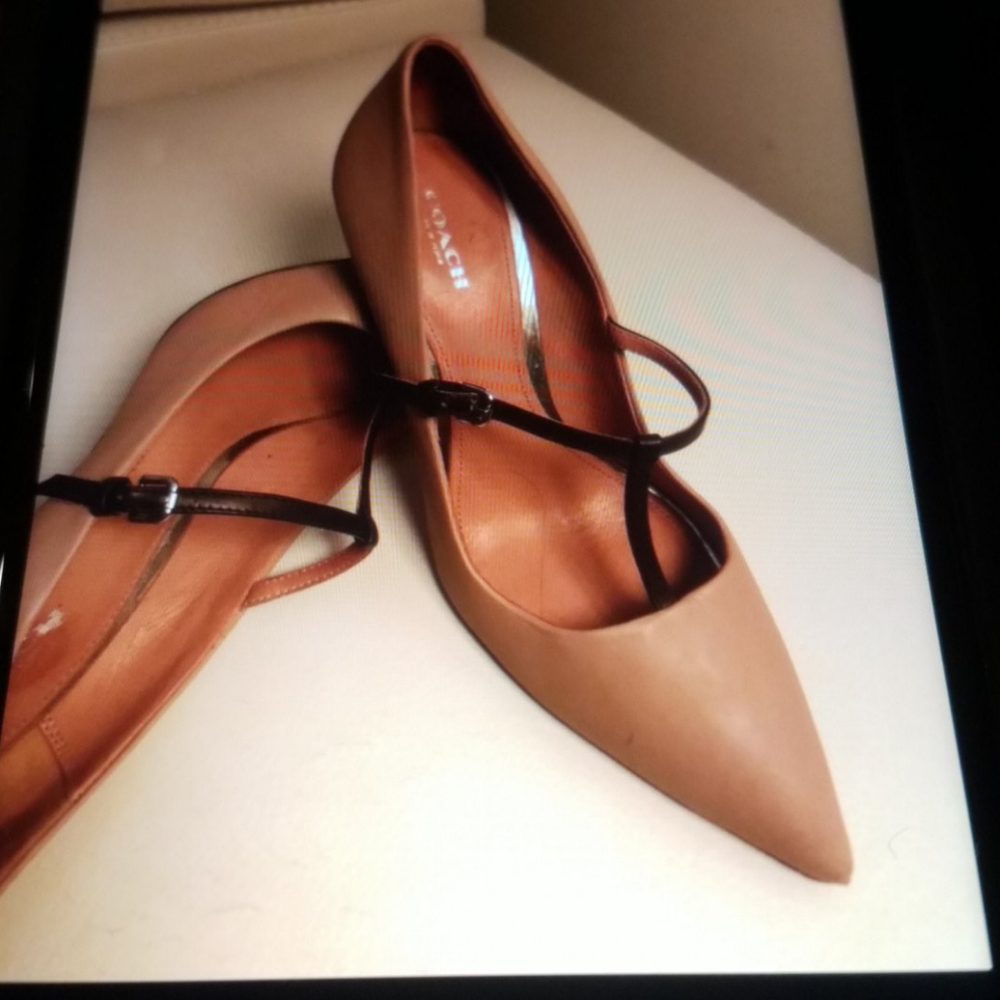 Authentic Coach heels - Picture 2 of 3